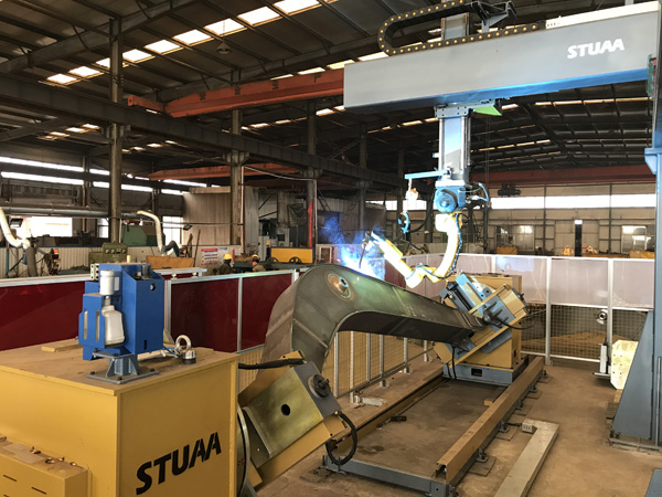 動臂、斗桿機器人焊接系統(tǒng)