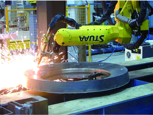 焊接機(jī)器人比人工焊接好在哪里?